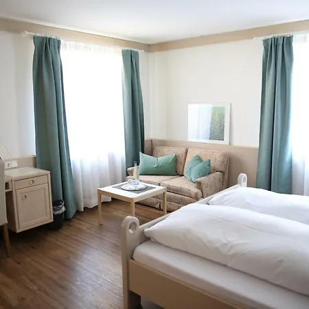 Guest house Garni Zur Laute 3*
